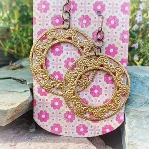 New✨Gold Floral Filigree Hoop Earrings